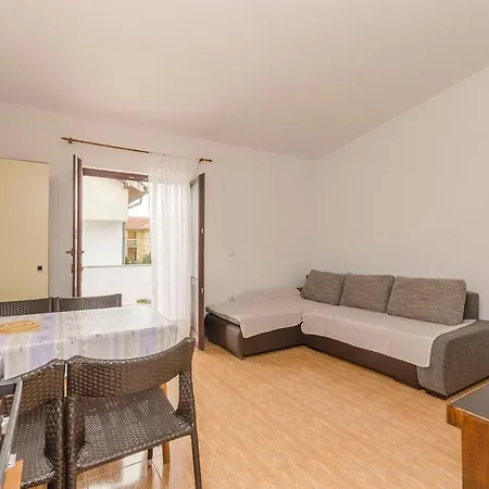 Rusan Διαμέρισμα